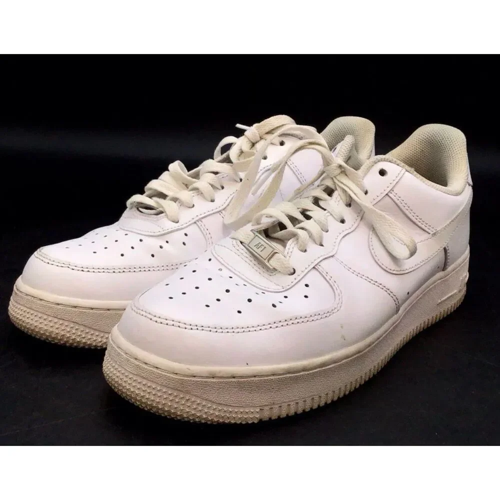 VINTAGE Nike Men's Air Force 1 '07 White Athletic Tennis Shoes - Size 10.5